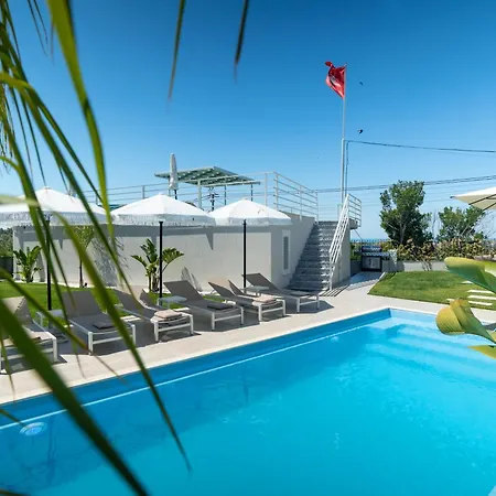 ヴィラ Cosmo ドゥラス