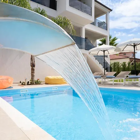 Cosmo Villa